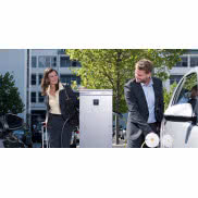 Publiczna stacja ładowania pojazdów elektrycznych eMC2 Electric Mobility City 2 