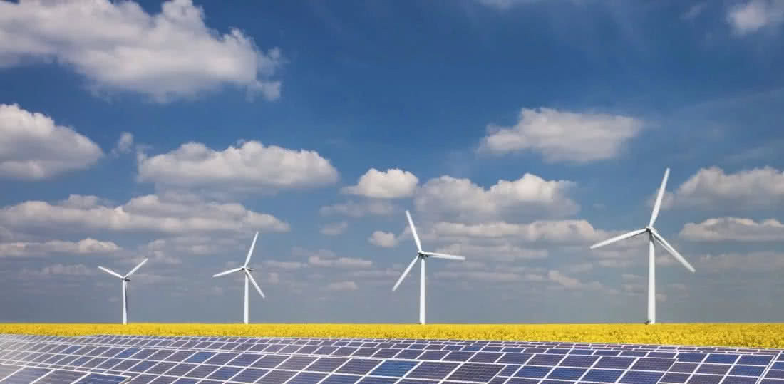 Współpraca VELUX i Schneider Electric na drodze do osiągnięcia przez VELUX neutralności węglowej do 2030 roku. fot. VELUX Współpraca VELUX i Schneider Electric na drodze do osiągnięcia przez VELUX neutralności węglowej do 2030 roku. fot. VELUX